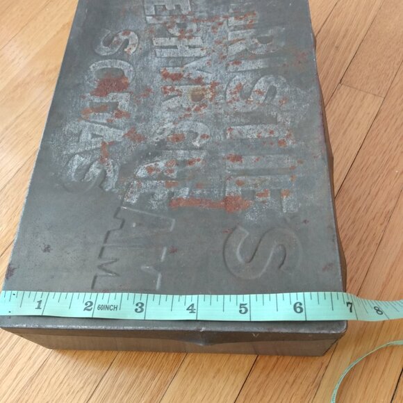 Antique 1800s Biscuit Tin Christie's Zephyr Cream Sodas Rusty Shabby Box Vintage - Picture 12 of 14